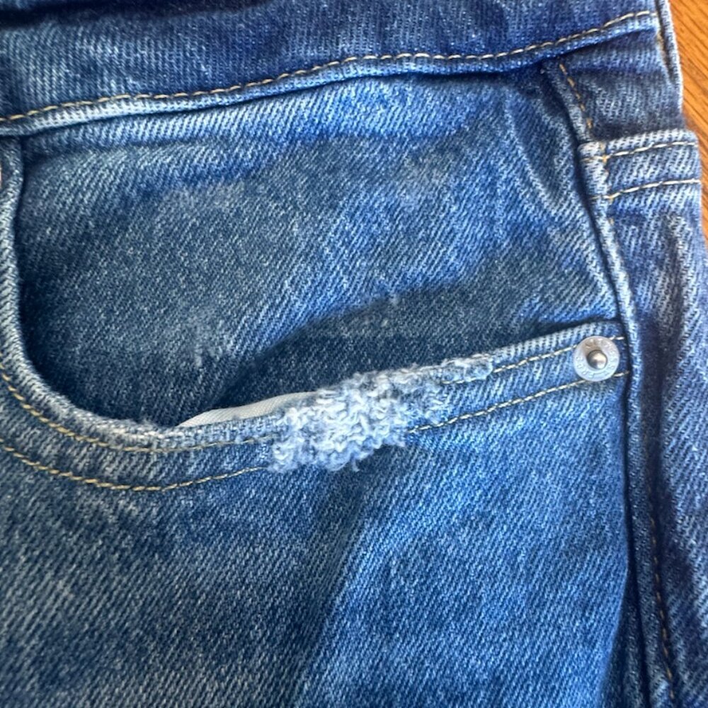 Free Assemble jeans, Size 4, distressed - Picture 7 of 8